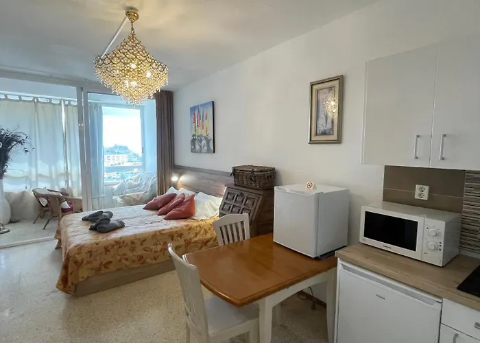 Casa Mar Y Sol - Seaview - Private Parking-renovated 아파트